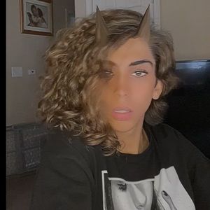 Meet your Posher, Selene